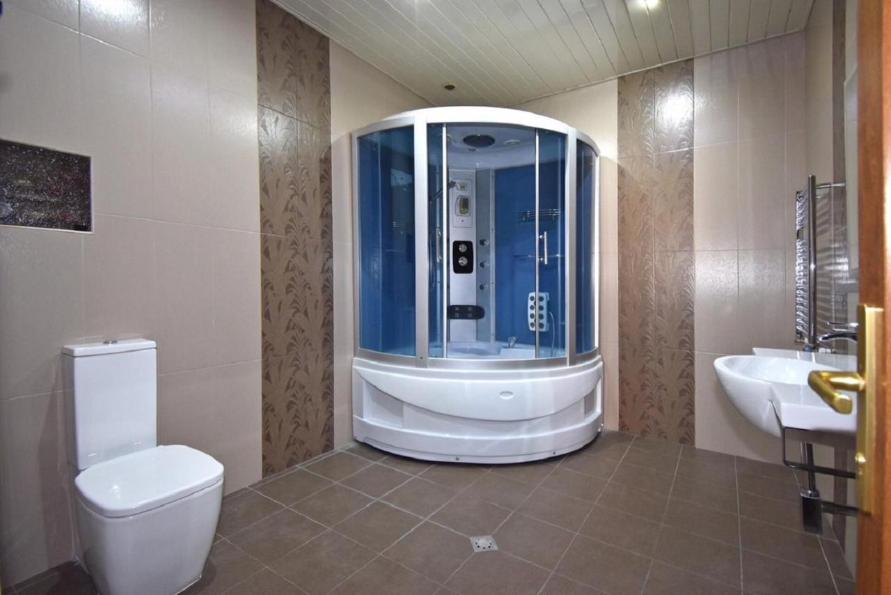 Tumanyan Street 3 Bedroom Deluxe Apartment With Large Balcony Tm662 يريفان المظهر الخارجي الصورة